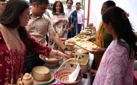 आकांक्षा हट" कार्यक्रम के अंतर्गत महिला स्वंय सहायता समूहों को बढ़ावा, सीडीओ ने दिए महत्वपूर्ण निर्देश।*