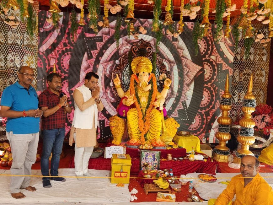 विधायक शिव अरोरा गणपति महोत्सव पर विभिन्न स्थानों पर आयोजित कार्यक्रमो मे हुऐ शामिल*