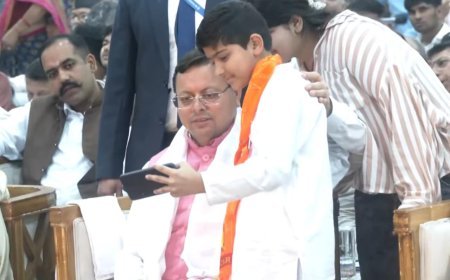 हरिद्वार में ‘देवभूमि रजत उत्सव’ के दौरान दिखी मुख्यमंत्री पुष्कर सिंह धामी जी की सादगी और जनसंपर्क का अद्भुत उदाहरण*