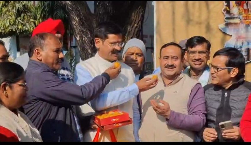 नितिन नबीन के नवीन राष्ट्रीय अध्यक्ष बनने पर भाजपा कार्यकर्ताओं ने मनाया जश्न!*