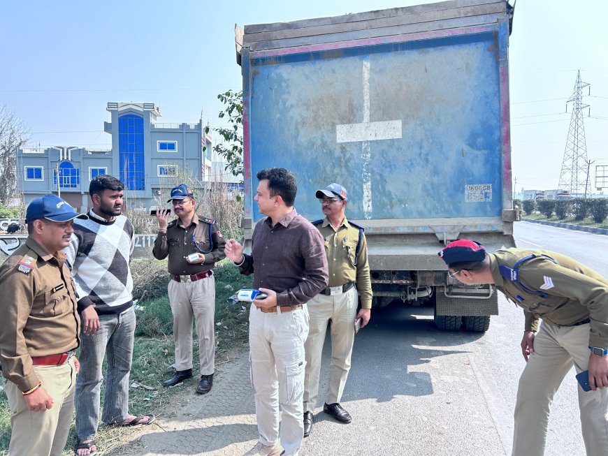 जिला अधिकारी के निर्देशानुसार परिवहन विभाग  की टीमों द्वारा रुद्रपुर - पुलभट्टा-सितारगंज -नानकमत्ता-खटीमा क्षेत्र में चलाया सघन  चेकिंग अभियान