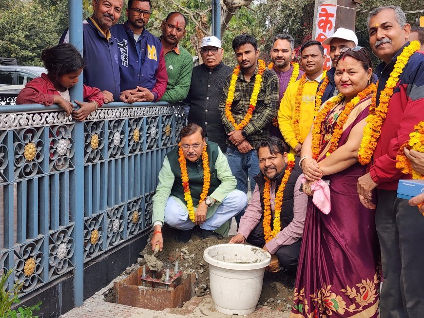 नगला में 1 करोड़ की लागत से 140 स्ट्रीट लाइटों का शिलान्यास