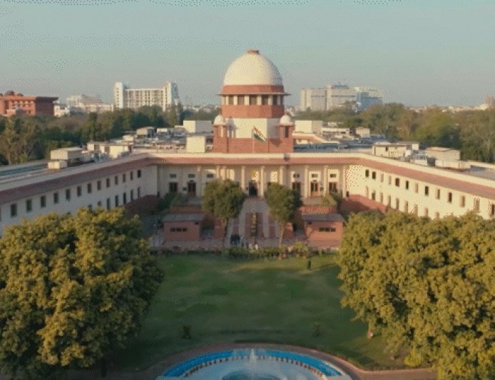मुनाफे के लिए प्राइवेट यूनिवर्सिटी नहीं चला सकते:सुप्रीम कोर्ट ने 6 हफ्ते में अकाउंट की ऑडिट रिपोर्ट, फीस और सैलरी की जानकारी मांगी