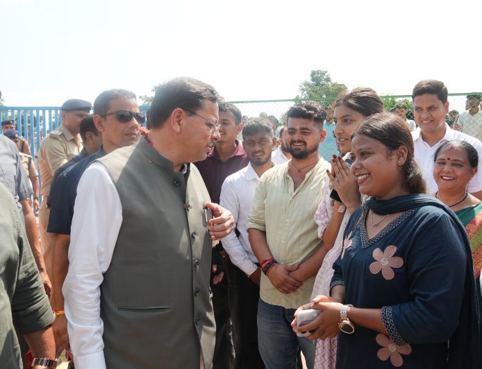 मुख्यमंत्री ने सुनीं जनसमस्याएं, अधिकारियों को दिए त्वरित समाधान के निर्देश।*